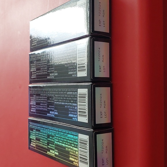 BUNDLE! Avon Charcoal Whitening Essentials; Fresh Mint flavor 0.7fl.oz FREE GIFT - Picture 4 of 13